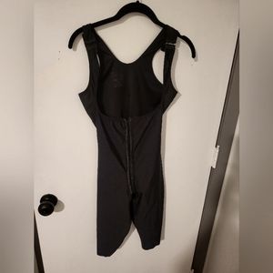 Isavela knee length compression garment